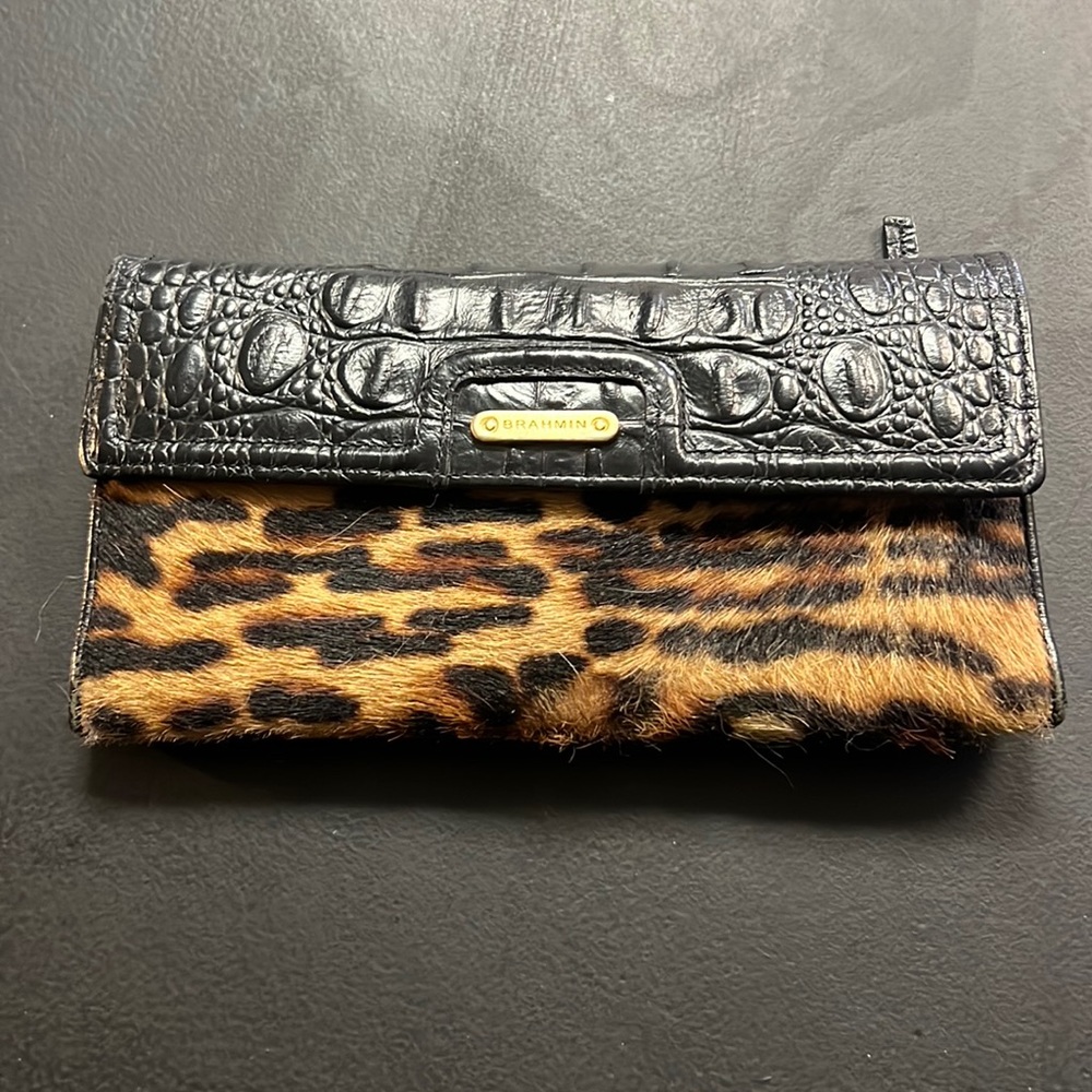 Brahmin wallet